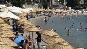 Bodrum’da plajlar doldu taştı!