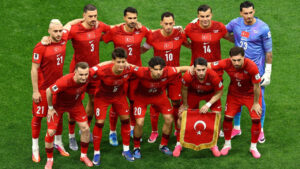 İşte Paraguay maçının hakemi