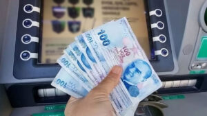 Bir banka Türkiye’deki ATM’lerini kaldırıyor: Yeni yöntemi SMS ile bilgilendirdiler