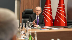 CHP MYK’da yeni kararlar: Antalya ve Kayseri il başkanları görevden alındı