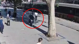Kadın sürdü, erkek çaldı! Sevgili kapkaççılara ters kelepçe