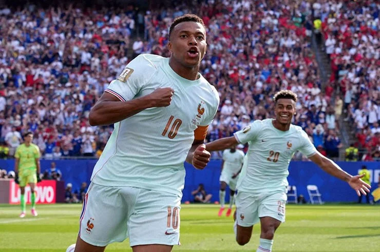 Fransa Fas engelini çok rahat aştı!