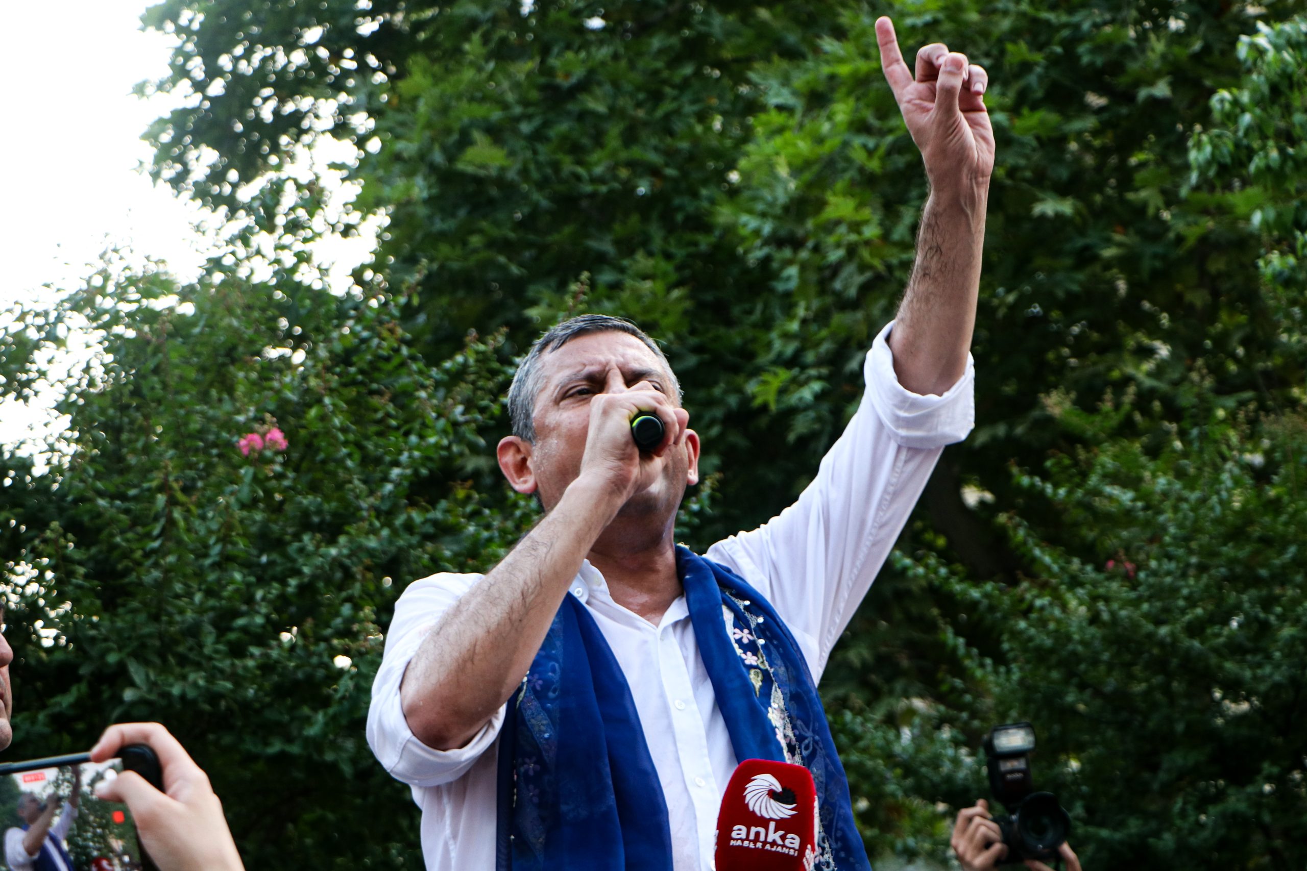İktidar yürüyüşünden asla vazgeçmeyeceğiz !