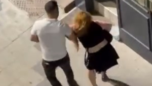 Eski eşini yaka paça zorla götürmeye çalışan şüpheli serbest!