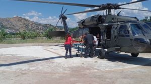 Helikopterle hastaneye yetiştirildi!