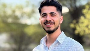 Otomobilin camından sarkan genç öldü!