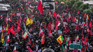 Hamaney’e veda! Cenazesi Irak’a getirildi