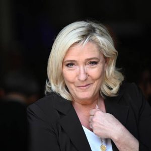 Marine Le Pen adaylığını açıkladı!
